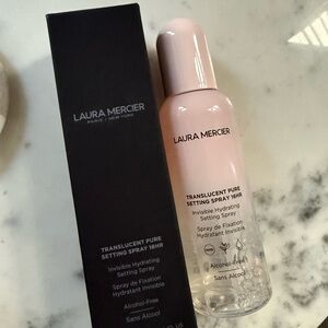 NWT Laura Mercier Translucent Setting Spray